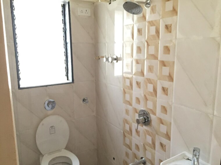 Bathroom, veena-sitar 2 Bedroom 620 Sq.Ft. Apartment In Kandivali West Mumbai 9646199