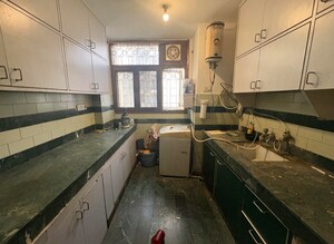 Kitchen in 3.5 BHK Apartment at The Retreat Gurgaon, Sector 41 – for Rent