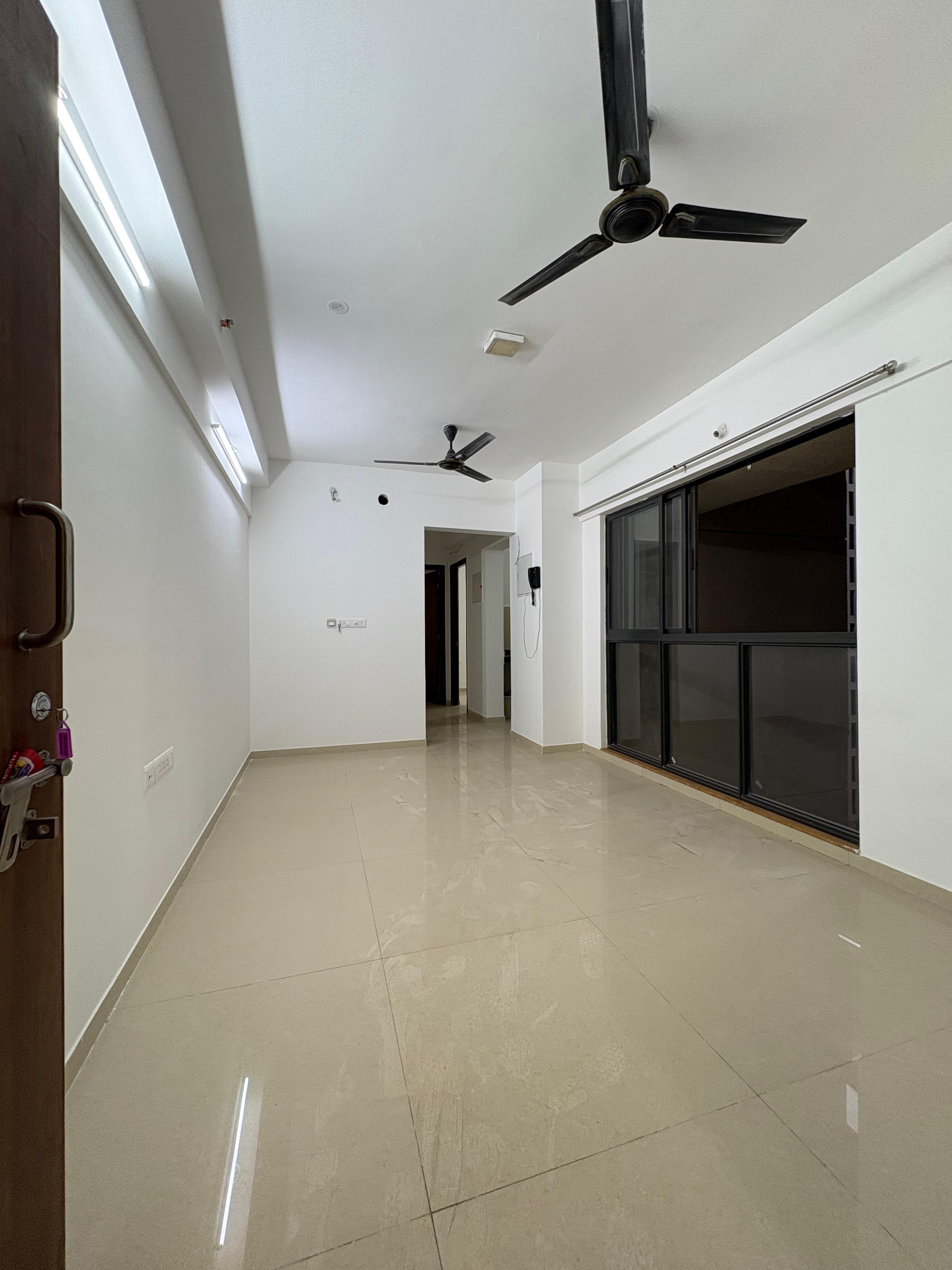 2 BHK + Pooja Room Apartment For Rent in Lodha Lakeshore Greens