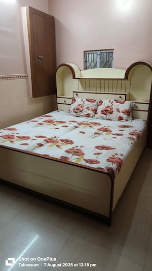 Room in  Pg at Gomti Nagar – for Rent
