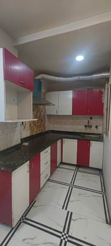 Kitchen in 2 BHK Builder Floor at RWA Apartments Sector 45, Sector 45 – for Rent