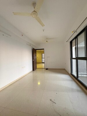 Room in 2 BHK Apartment at Lodha Lakeshore Greens, Dombivli East – for Rent