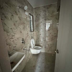 Bathroom in 1 BHK Apartment at Vikhroli East – for Rent