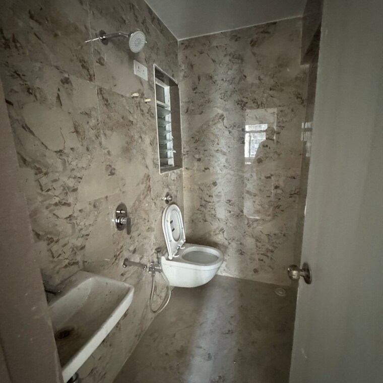 Bathroom, vikhroli east 1 Bedroom 420 Sq.Ft. Apartment In Vikhroli East Mumbai 9646232