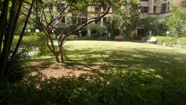 Garden, runwal-pearl 3 Bedroom 710 Sq.Ft. Apartment In Manpada Thane 9646243