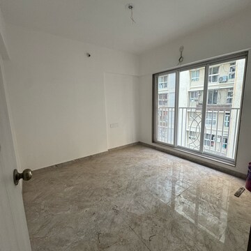 Room in 1 BHK Apartment at Vikhroli East – for Rent