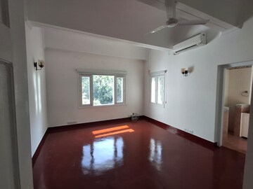 Furnished Amenities in 5 BHK Independent House at Chattarpur – for Rent