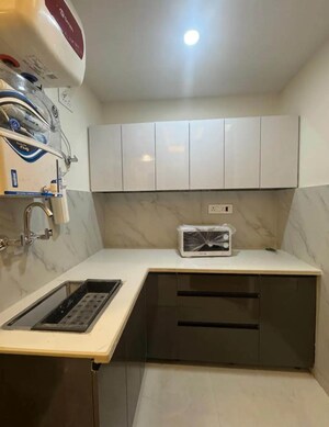 1 RK Apartment For Rent in Raheja Atlantis, Sector 31