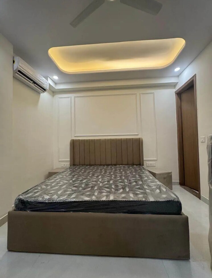 Bedroom, raheja-atlantis 1 RK 225 Sq.Ft. Apartment In Sector 31 Gurgaon 9646265