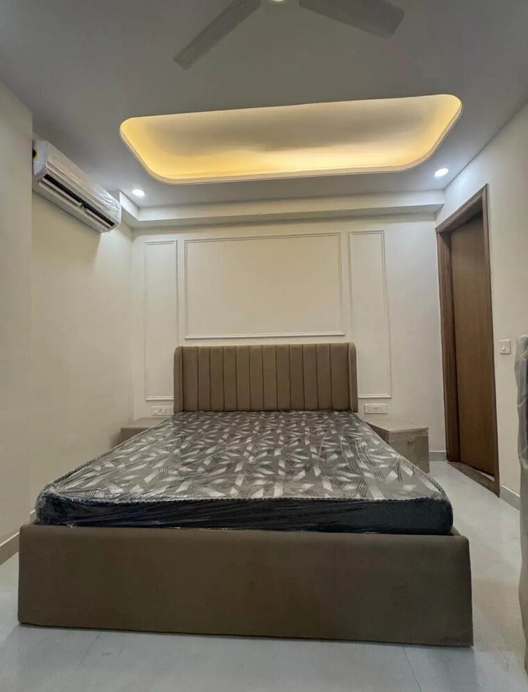 Bedroom, raheja-atlantis 1 RK 225 Sq.Ft. Apartment In Sector 31 Gurgaon 9646265
