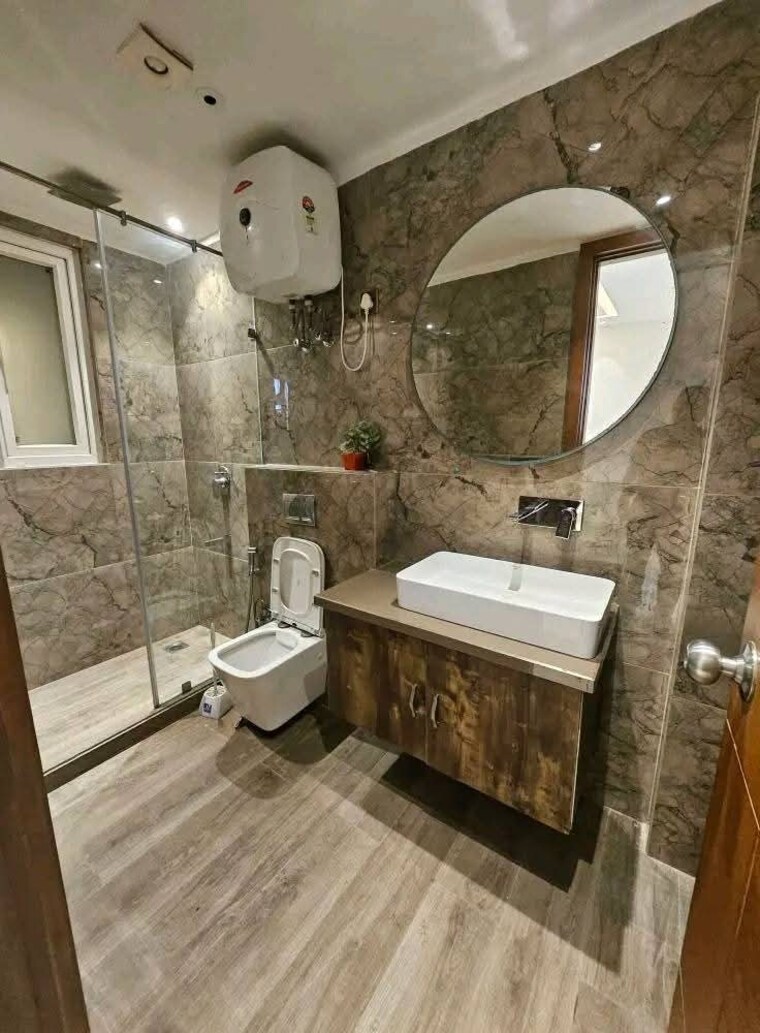 Master Bedroom, kalkaji 3 Bedroom 2100 Sq.Ft. Builder Floor In Kalkaji Delhi 9646286