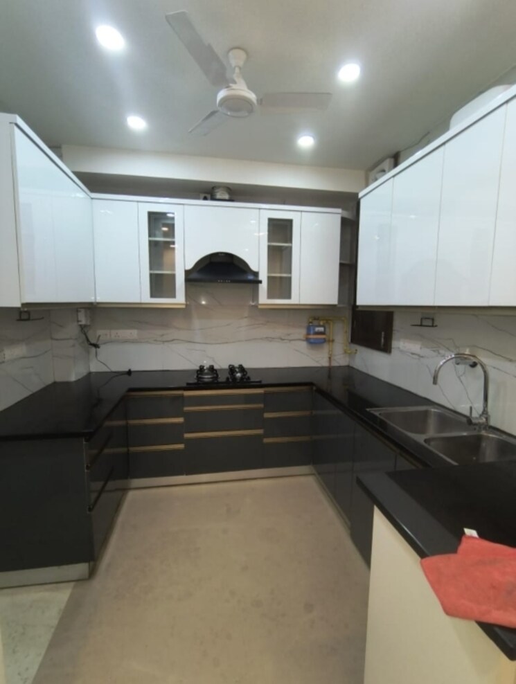 Kitchen, kalkaji 3 Bedroom 2100 Sq.Ft. Builder Floor In Kalkaji Delhi 9646286