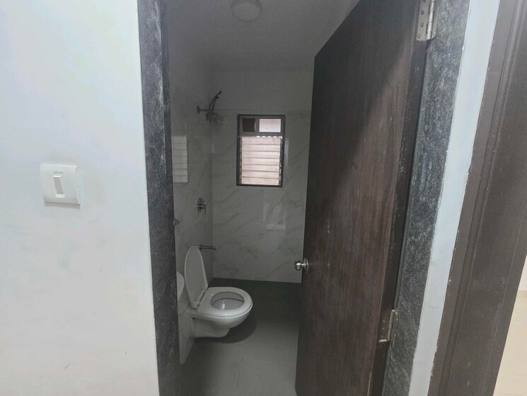 Bathroom, ankur-chs-andheri-west 3 Bedroom 800 Sq.Ft. Apartment In Andheri West Mumbai 9646277