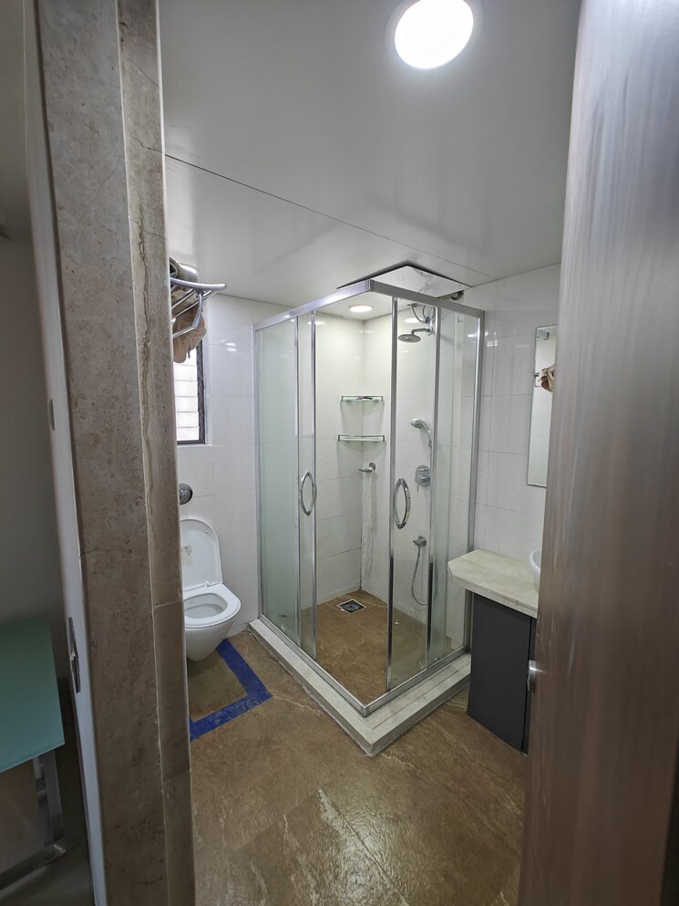 Bathroom, neelam-chs-pali-hill 1 Bedroom 500 Sq.Ft. Apartment In Pali Hill Mumbai 9646279