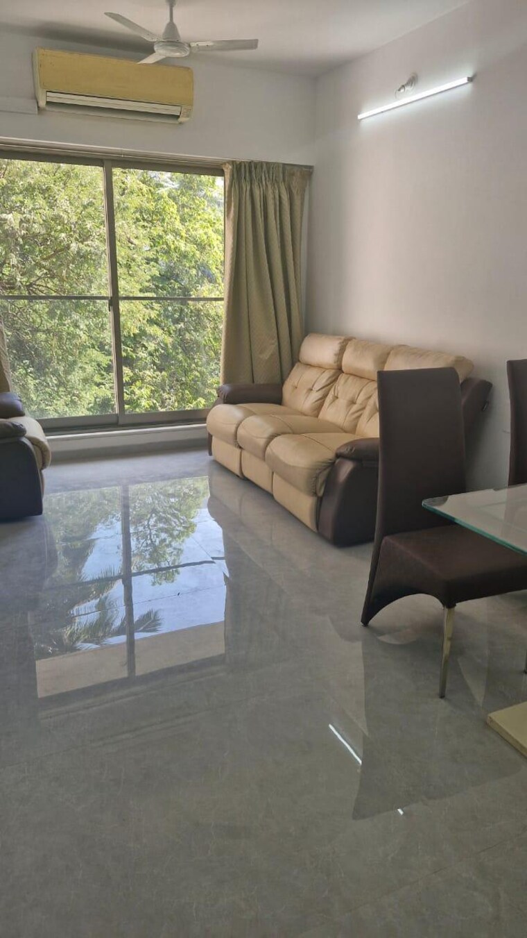 Living Room, dn nagar 2 Bedroom 679 Sq.Ft. Apartment In Dn Nagar Mumbai 9646291