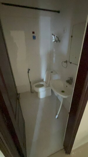 Bathroom in 4 BHK Apartment at Sector 50 – for Rent