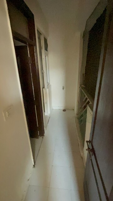 Building Lobby in 4 BHK Apartment at Sector 50 – for Rent