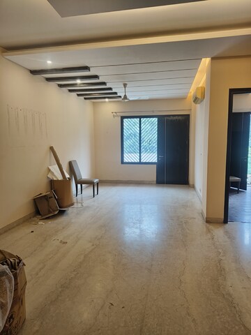 Building Lobby in 3.5 BHK Builder Floor at Unitech South City II, Sector 50 – for Rent