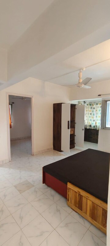 2 BHK Apartment For Rent in Amboli