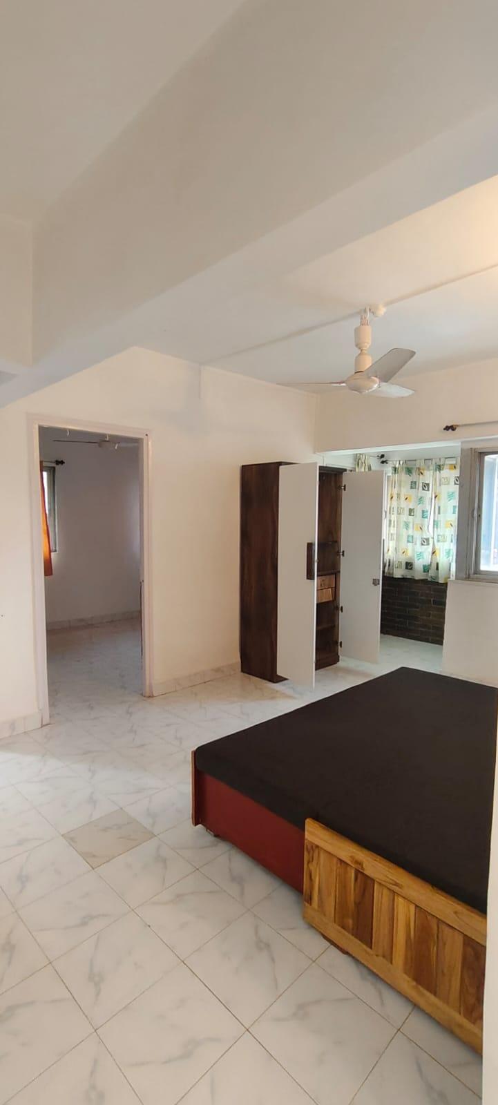2 BHK + Pooja Room Apartment For Rent in Amboli, Andheri West