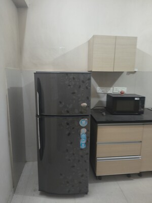 Furnished Amenities in 3 BHK Apartment at Chembur – for Rent