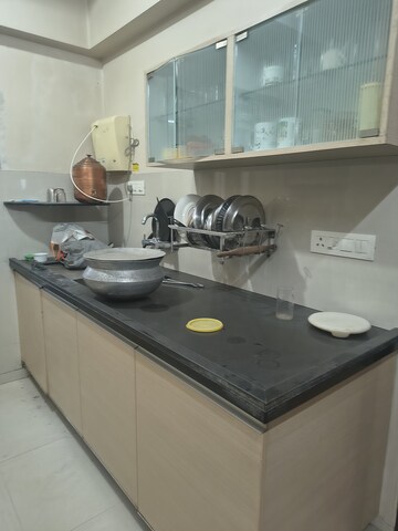 Master Bedroom in 3 BHK Apartment at Chembur – for Rent