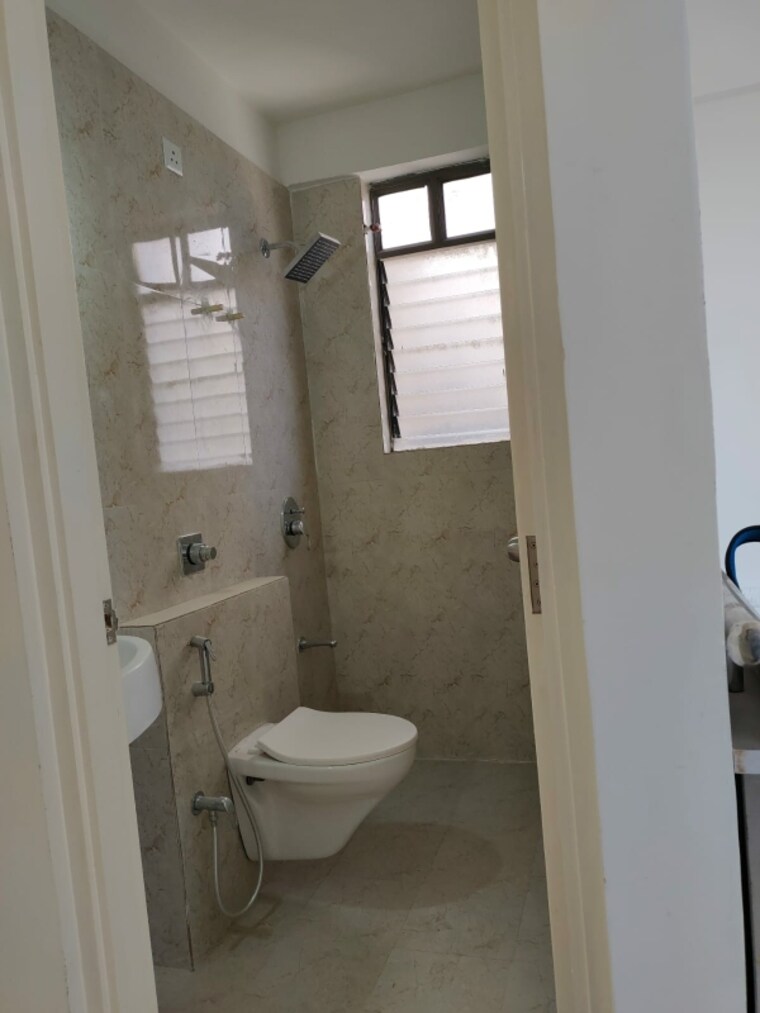 Bathroom, vaishnodevi circle 3 Bedroom 1500 Sq.Ft. Apartment In Vaishnodevi Circle Ahmedabad 9646332