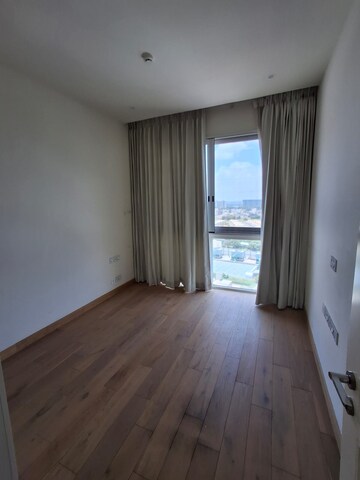 Room in 4 BHK Apartment at Bhartiya Leela Residences, Thanisandra Main Road – for Rent