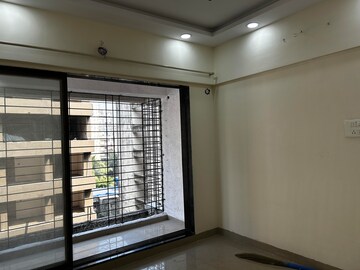 Room in 2 BHK Apartment at Dn Nagar – for Rent
