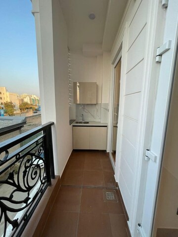 Balcony in 2.5 BHK Apartment at ASF Towers, Udyog Vihar Phase 4 – for Rent