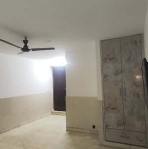 Room in 2 BHK Builder Floor at Malviya Nagar – for Rent