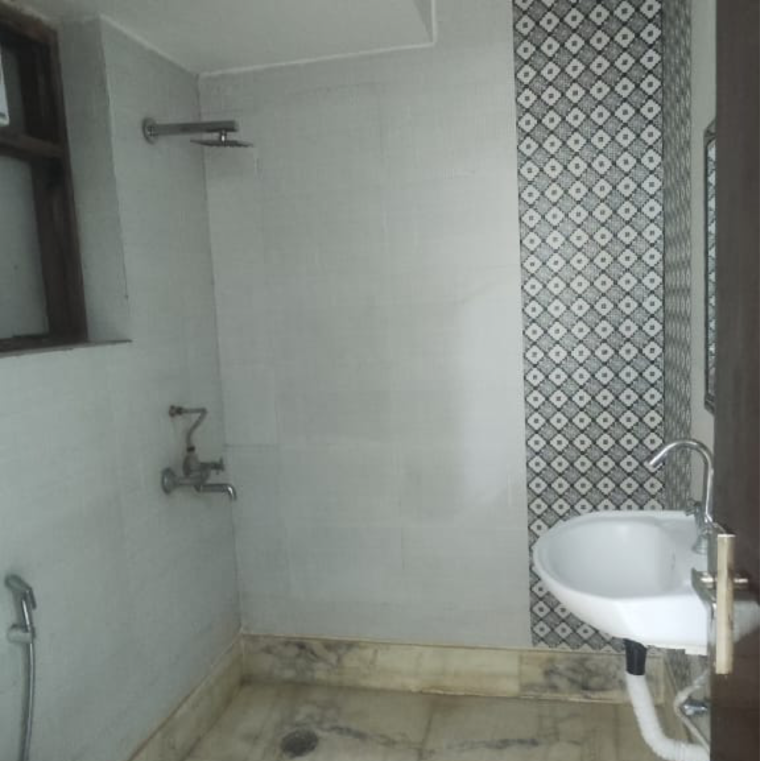Bathroom, malviya nagar 2 Bedroom 900 Sq.Ft. Builder Floor In Malviya Nagar Delhi 9646448