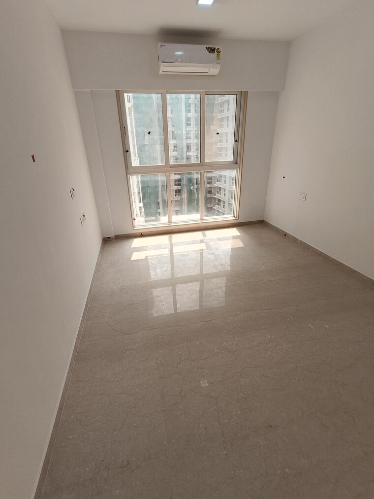 Room, dn nagar 2 Bedroom 568 Sq.Ft. Apartment In Dn Nagar Mumbai 9646462