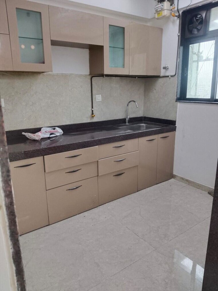 Kitchen, jeevan nagar 2 Bedroom 609 Sq.Ft. Apartment In Jeevan Nagar Mumbai 9646476