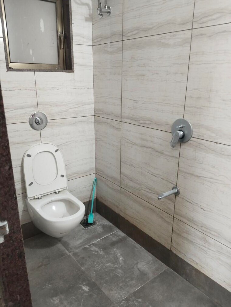Bathroom, jeevan nagar 2 Bedroom 609 Sq.Ft. Apartment In Jeevan Nagar Mumbai 9646476