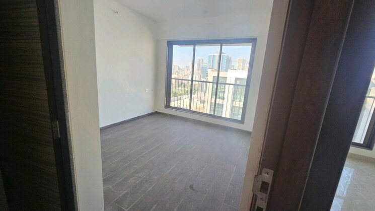 Room, jeevan nagar 2 Bedroom 470 Sq.Ft. Apartment In Jeevan Nagar Mumbai 9646484