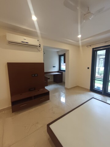 Furnished Amenities in 4 BHK Apartment at HM Gladiolus, Halasuru – for Rent