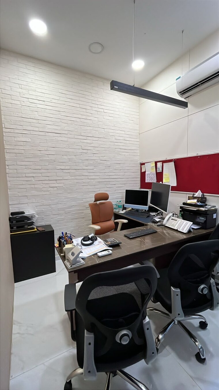 Team Area, powai-plaza Commercial Office Space 1850 Sq.Ft. In Powai Mumbai 9646499