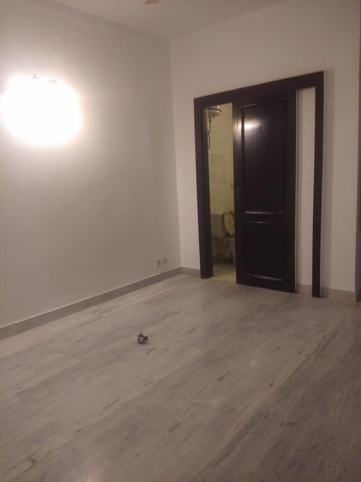 Room, gulmohar park 3 Bedroom 1800 Sq.Ft. Builder Floor In Gulmohar Park Delhi 9646533