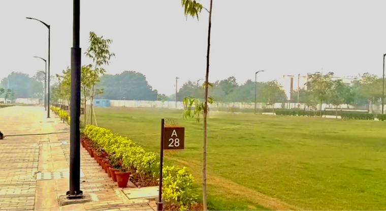 Garden, sector 84  119 Sq.Yd. Plot In Sector 84 Faridabad 9646536