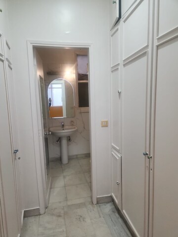  3 BHK Builder Floor at Green Park – for Rent