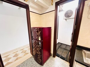  3 BHK Builder Floor at Safdarjung Development Area – for Rent