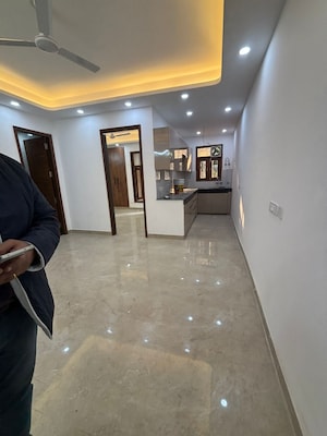 2 BHK Builder Floor For Rent in Saket