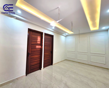 Room in 3 BHK Apartment at Sector 20 – for Sale