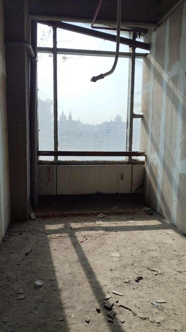 Bathroom, alphathum Commercial Office Space 200 Sq.Ft. In Sector 90 Noida 9646588