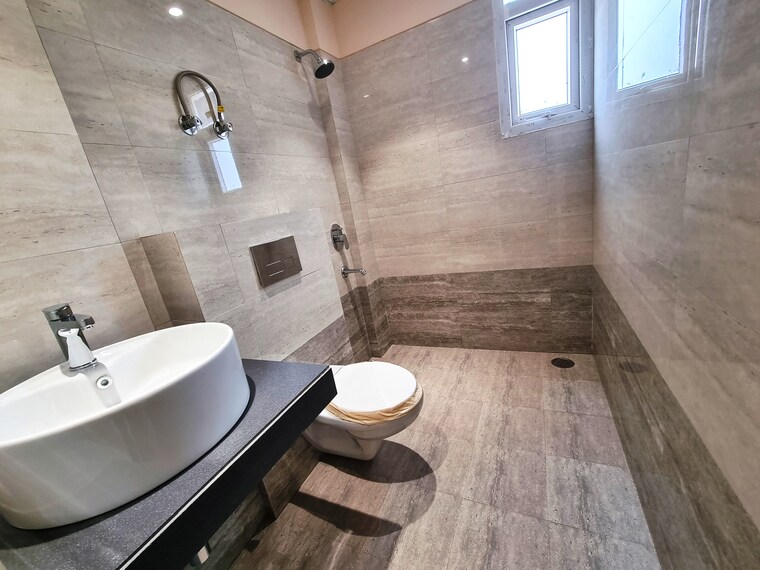 Bathroom, harmony-imperial-apartments 3 Bedroom 1650 Sq.Ft. Apartment In Kishanpura Zirakpur 9646596