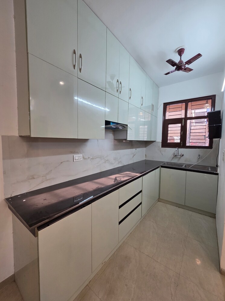 Kitchen, prem-apartment 3 Bedroom 1700 Sq.Ft. Apartment In Pir Machalla Zirakpur 9646602