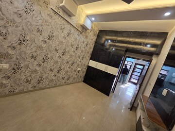 Furnished Amenities in 3 BHK Apartment at Prem Apartment, Pir Machalla – for Sale