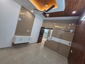 Furnished Amenities in 3 BHK Apartment at Prem Apartment, Pir Machalla – for Sale