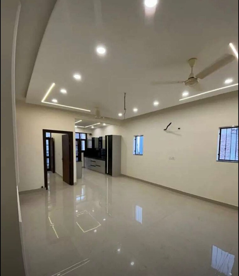 Room, sector 20 3 Bedroom 1560 Sq.Ft. Apartment In Sector 20 Panchkula 9646604